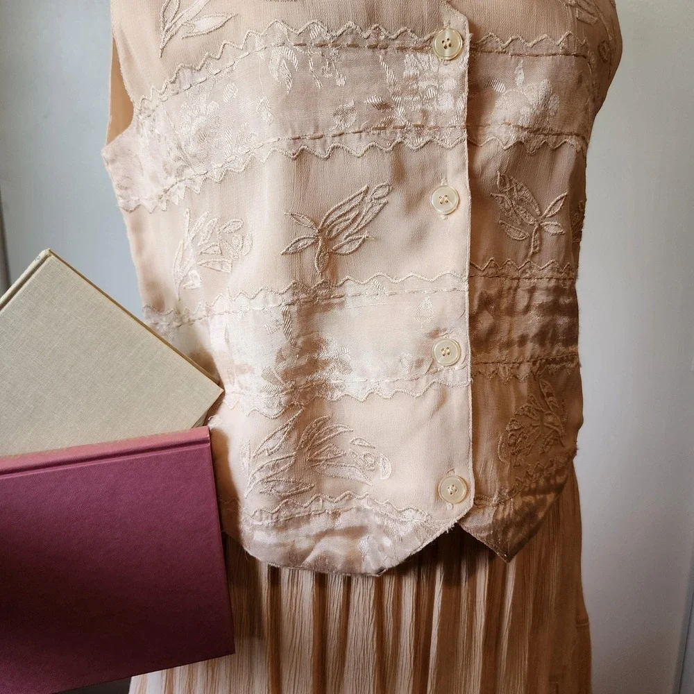 Asaro Petite Collection Vintage Pink Peach Embroidered Rayon Cotton Vest‎ PL